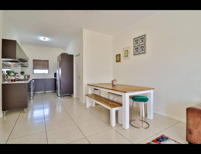 3 BEDROOM APARTMENT FOR SALE IN GREENSTONE HILL